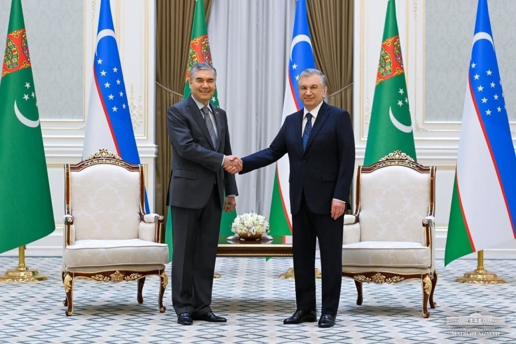 O‘zbekiston va Turkmaniston prezidentlari strategik sheriklikni mustahkamlash masalalarini muhokama qildi