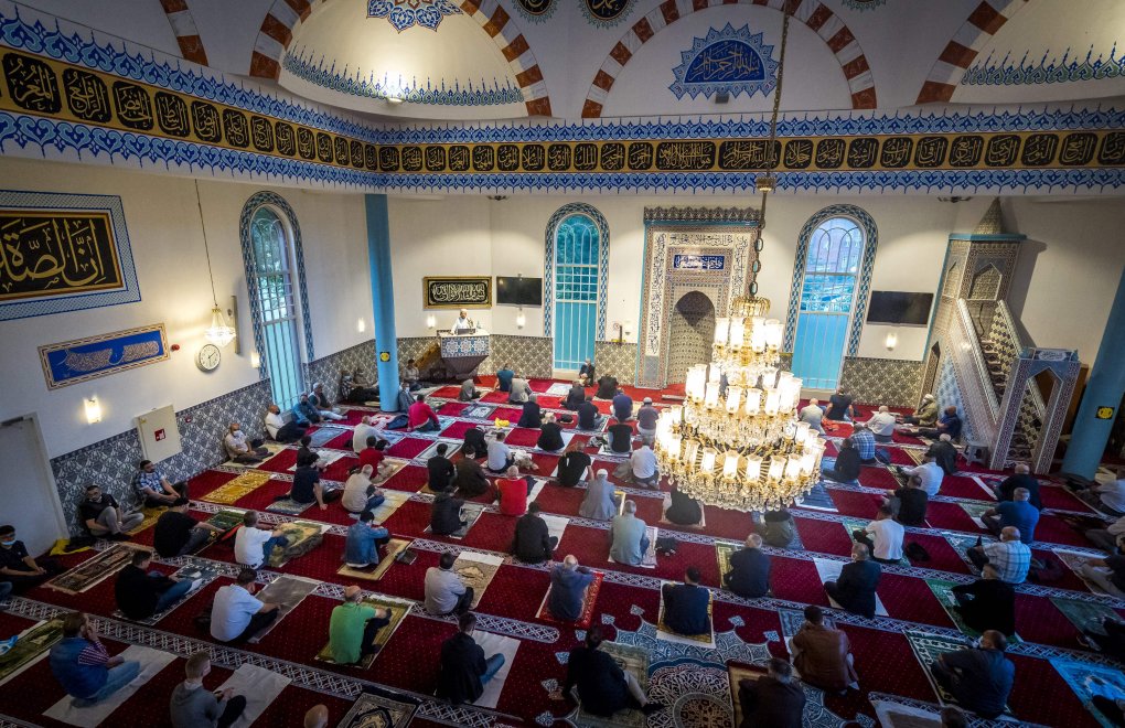 Niderlandiyada masjidlar va musulmonlar maxfiy ravishda kuzatilgan