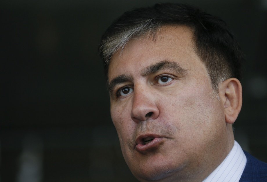 OAV: Saakashvili vertolyotda qamoqxonadan qayoqqadir olib ketildi