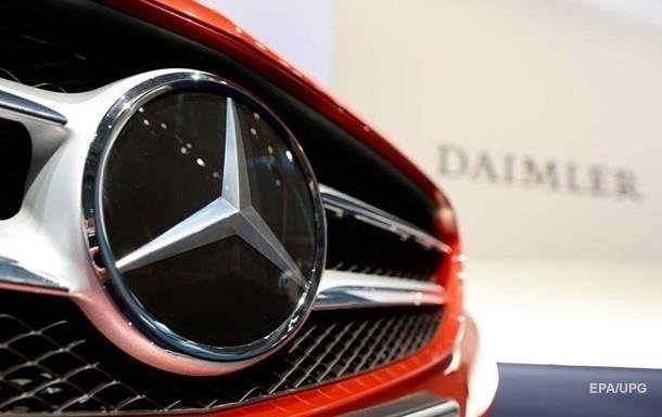 Mercedes-Benz atrofga chiqariluvchi zararli moddalarni kamaytirib ko‘rsatishda gumonlanmoqda