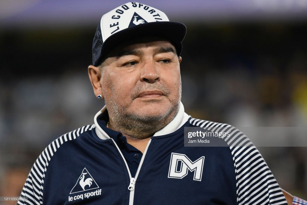 Maradona yuraksiz dafn etilgani aytildi