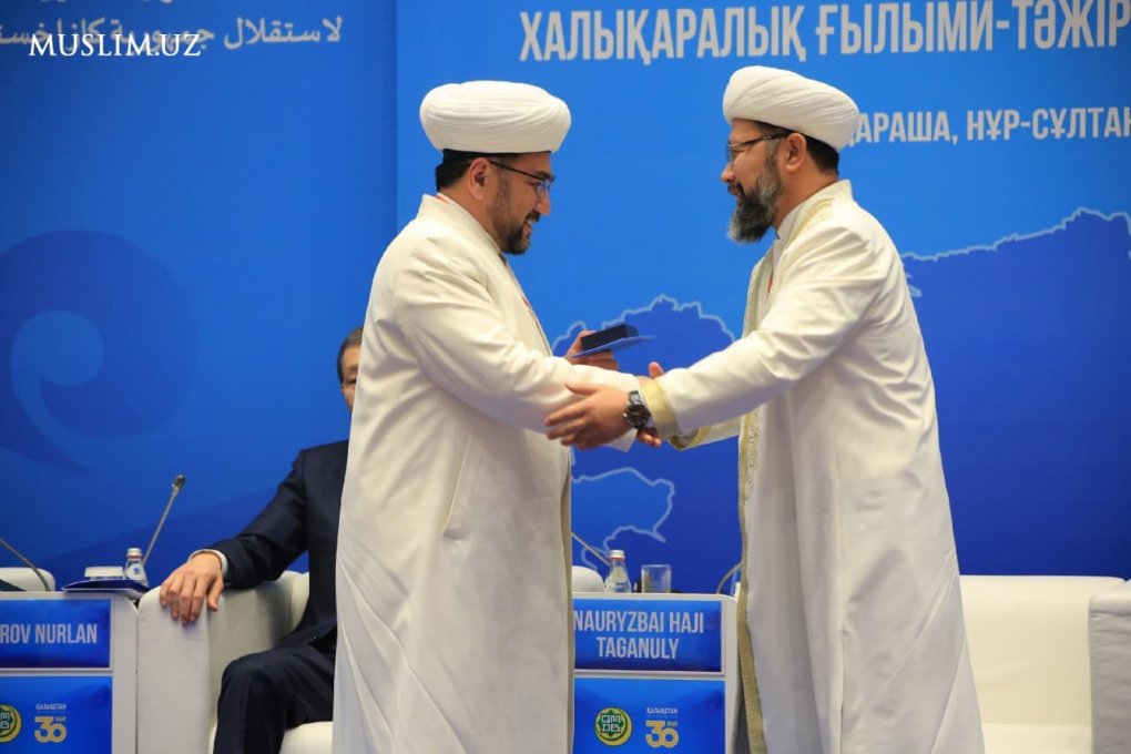 Muftiy Nuriddin Xoliqnazarov Qozog‘iston musulmonlari diniy boshqarmasining medali bilan taqdirlandi