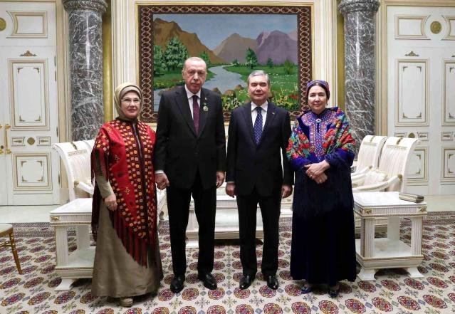 Turk nashrlari Turkmaniston prezidenti rafiqasi suratini e’lon qildi