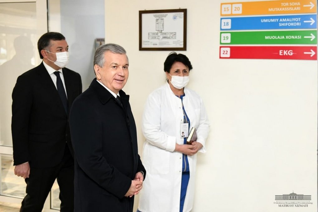 Shavkat Mirziyoyev Mirzo Ulug‘bek tumanidagi 7-oilaviy poliklinika faoliyati bilan tanishdi