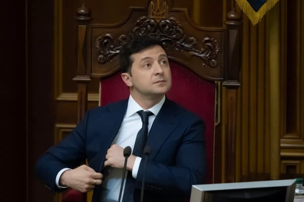 Zelenskiy 2021 yil davomida 12,2 ming dollar maosh olgani ma’lum bo‘ldi