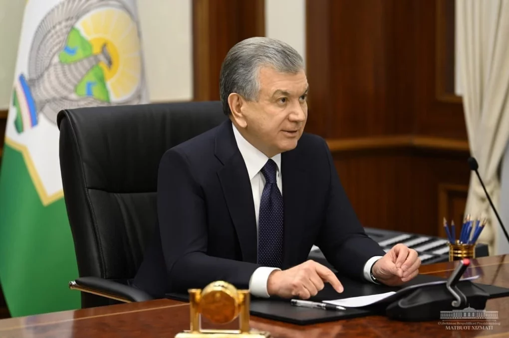 «Bojxona to‘lovlari 0 foiz bo‘lishi kerak» — Mirziyoyev import avtomobillariga qo‘yilgan bojlar haqida