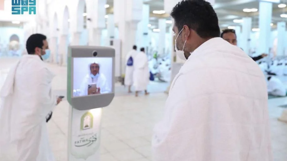 Saudiya Arabistoni: ikki muqaddas masjidda robotlar! Ularning o‘z vazifasi bor...