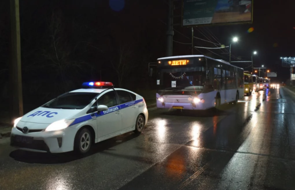 Donetsk aholisini Rossiyaga evakuatsiya qilish jarayonlari suratlarda