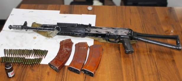 DXX muqaddam qotillikka qo‘l urgan shaxsni «Kalashnikov» avtomati bilan ushladi