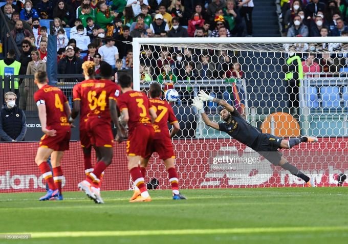 "Roma" o‘z maydonida "Salernitana"ni mag‘lub etdi, Shomurodov zaxiradan maydonga tushdi