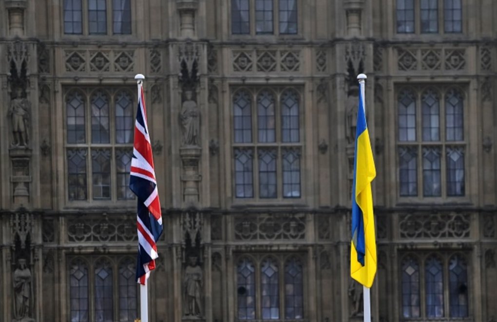 Britaniya Ukrainaga Rossiya bilan bitim imzolashga shoshilmaslikni tavsiya qilmoqda