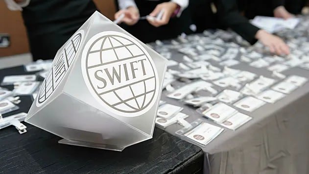 Россия банкларининг SWIFT’дан узилиши Ўзбекистон банкларига қандай таъсир қилади?