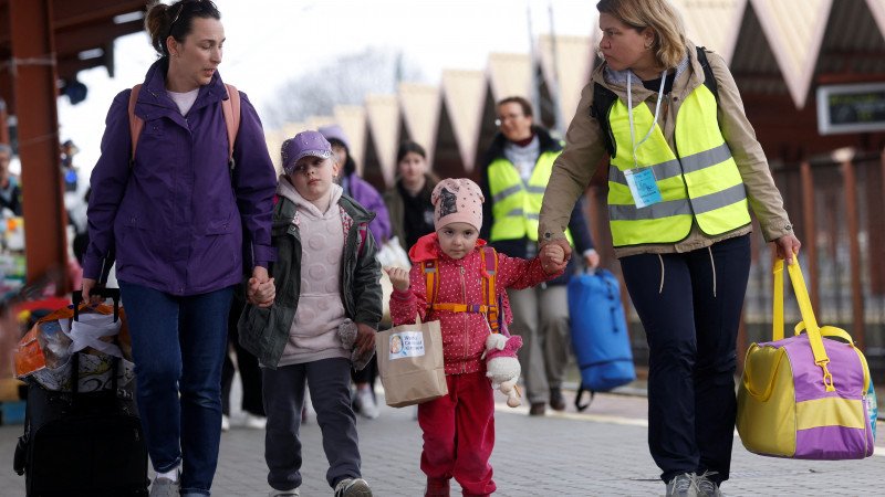 Ukrainani tark etgan qochqinlar soni 4,5 milliondan oshdi