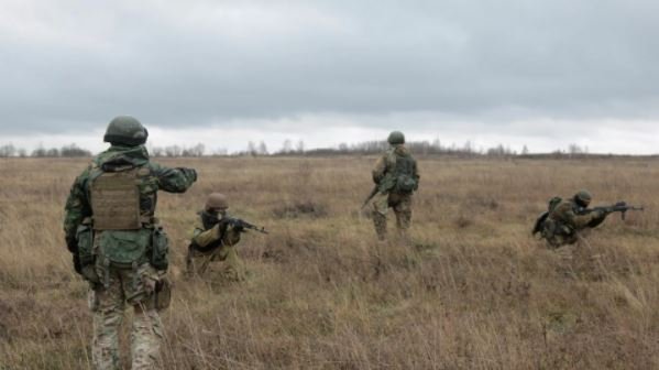 Xerson viloyatidagi bazada g‘arb harbiylari ukrainalik jangarilarni tayyorlashgan