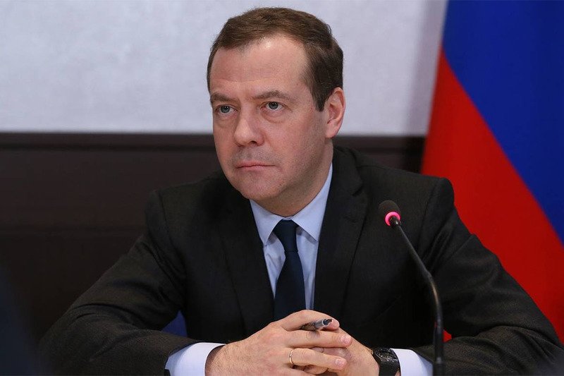 Medvedev NATO bilan to‘qnashuv ehtimoli oshib borayotganini aytdi