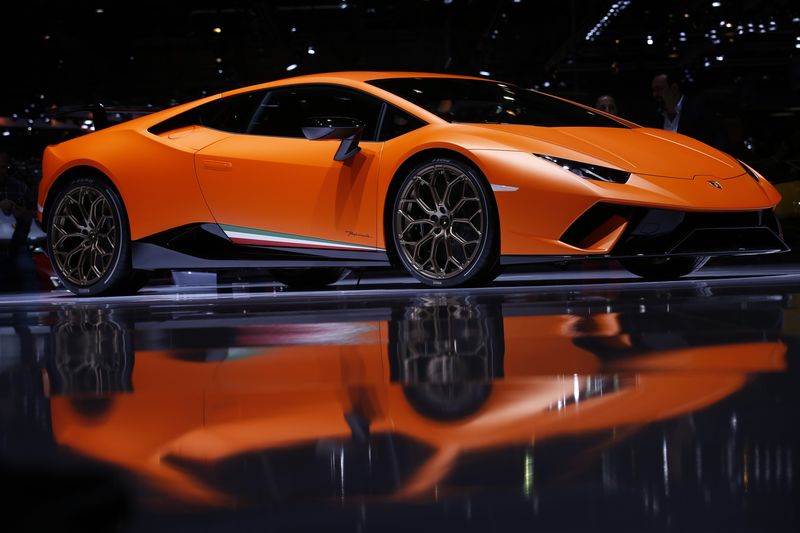 Apple электромобиль ишлаб чиқариш учун Lamborghini дизайнерини ёллади