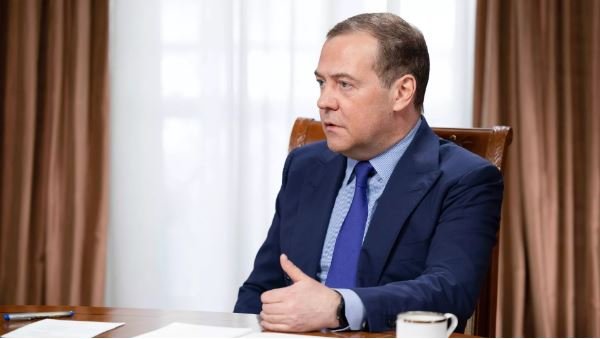 Rossiya to‘rt vaziyatda yadro qurolidan foydalanishi mumkin – Medvedev