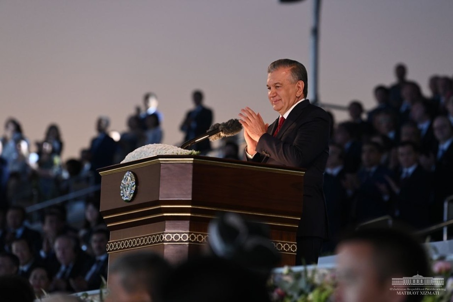 Shavkat Mirziyoyev: «Asosiy qonunimizni shoshilmasdan, chuqur o‘ylab, xalqimiz bilan maslahat qilib, faqat umumxalq referendumi asosida qabul qilamiz»