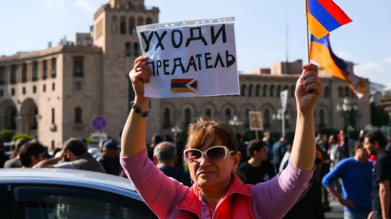 Qorabog‘da yana urush bo‘ladimi? Boku va Yerevan bir-birini ayblab, ko‘z qiri bilan Moskvani kuzatmoqda