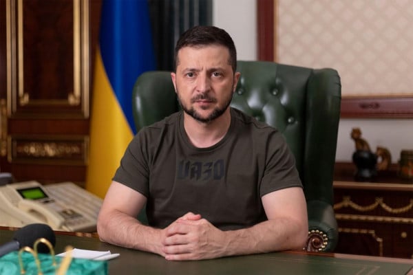 Zelenskiy: Safarbarlik qarori rus armiyasi qulaganini tan olishdir