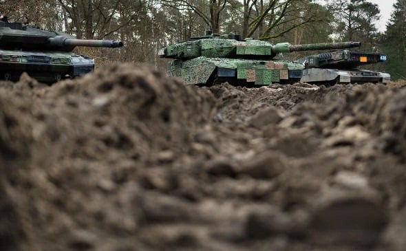 Zelenskiy Germaniyadan tanklar yetkazib berishni so‘radi