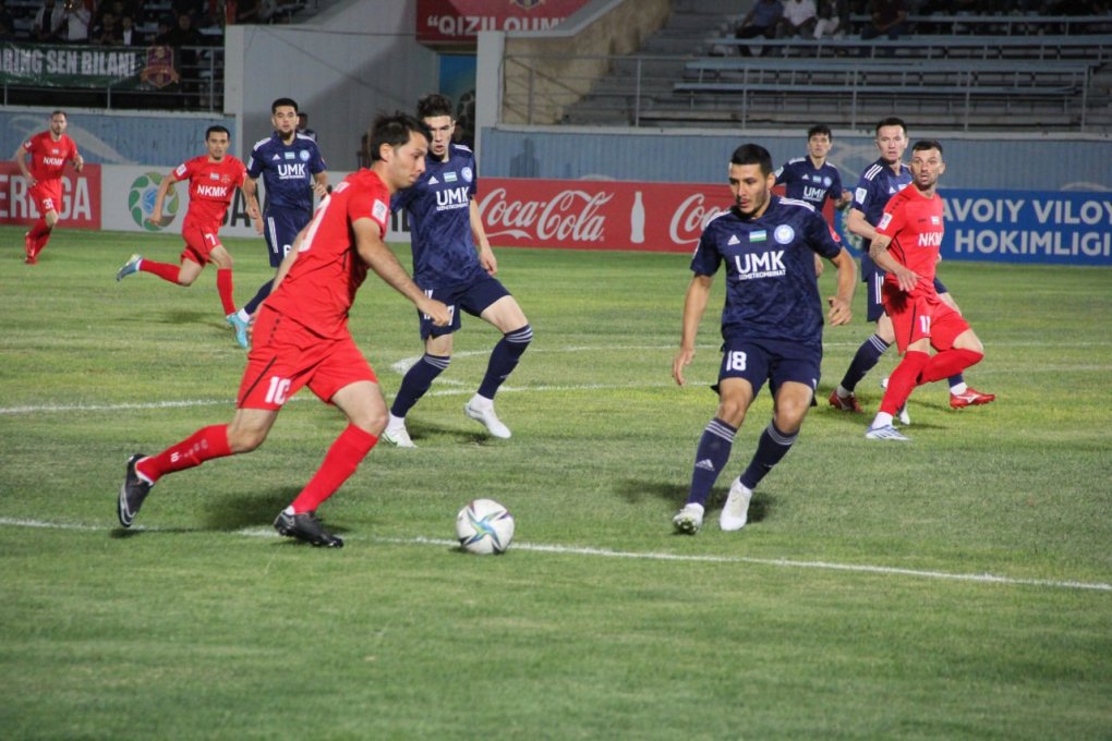 Superliga. "Metallurg" bahsli vaziyatlarga boy o‘tgan o‘yinda "Qizilqum"ni mag‘lub etdi