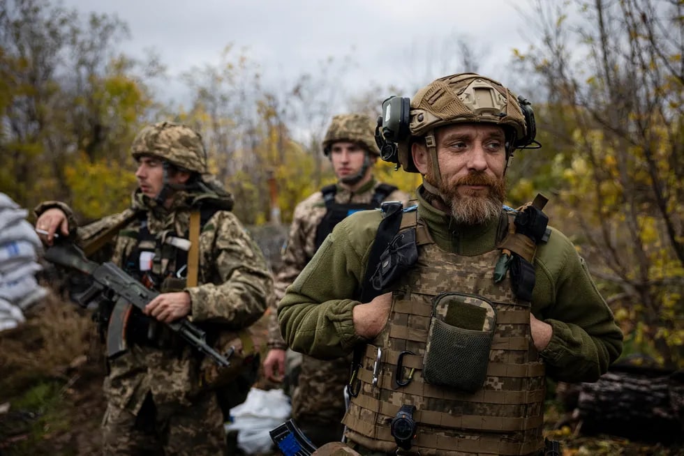 Ukrainadagi urushning 243-kuni: Mikolayivda suv uchun navbat, Donbass shimolidagi ukrain askarlari (foto)