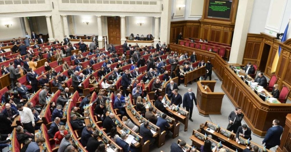 Ukrainada sud tomonidan 12 ta partiya faoliyati taqiqlandi