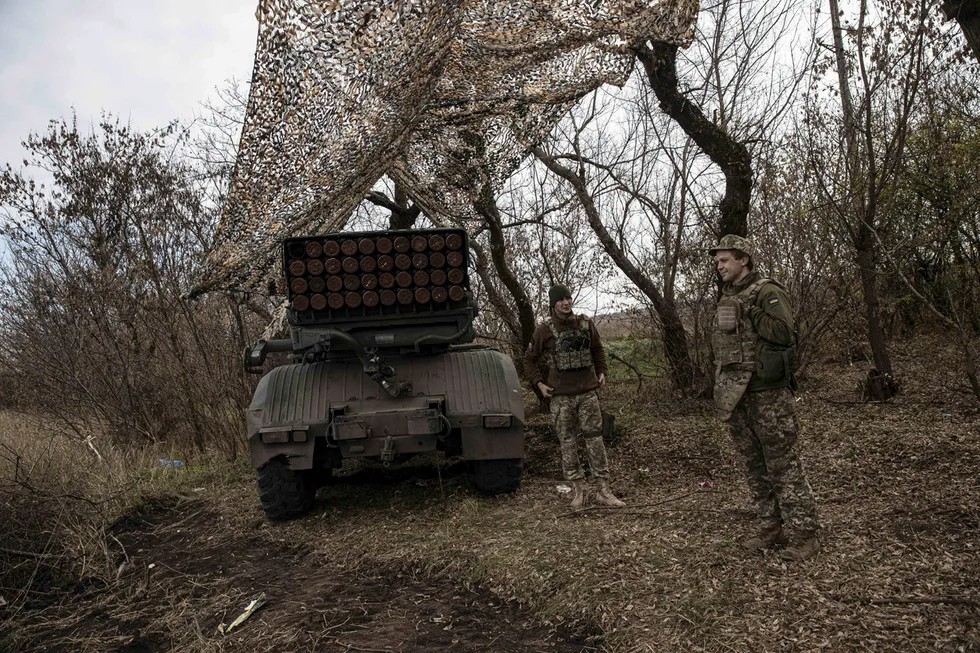Ukrainadagi urushning 256-kuni: Kiyevda elektrsiz hayot, Luganskdagi yarador askarlar, frontda janglar davom etmoqda (foto)