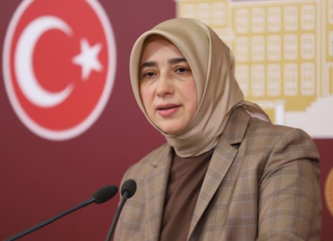 «Oila faqat bir erkak va bir ayol bilan qurilishi kerak!» – Turkiyalik deputat