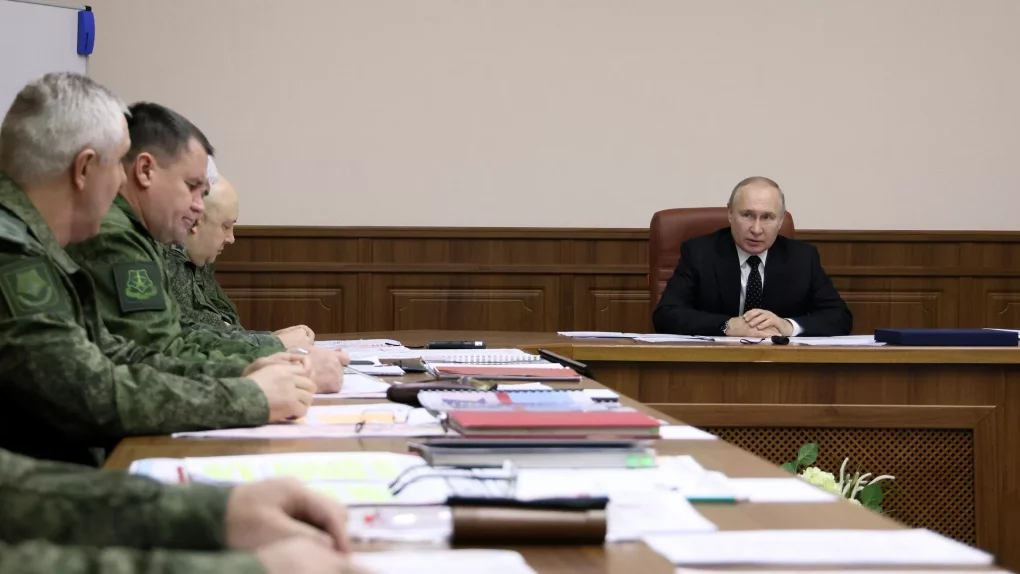 Putin qo‘mondonlar bilan yig‘ilish o‘tkazdi (video)