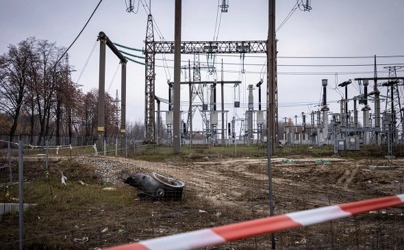 Zelenskiy Ukraina energetika infratuzilmasining 50 foizi vayron qilinganini aytdi