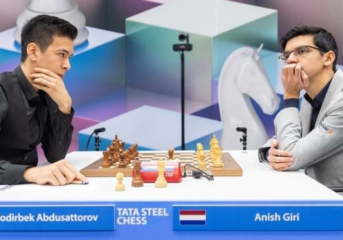 Nodirbek Abdusattorov va Javohir Sindarov 11-tur bahslarini yakunladi