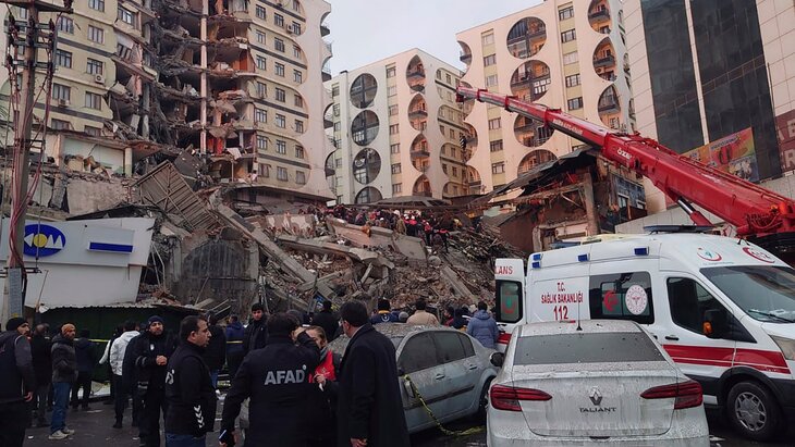 Turkiyada bir soat ichida yana ikkita zilzila sodir bo‘ldi (video)