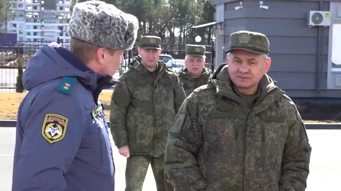 Rossiya mudofaa vaziri Shoygu okkupatsiya qilingan Mariupolga borgani xabar qilindi (video)