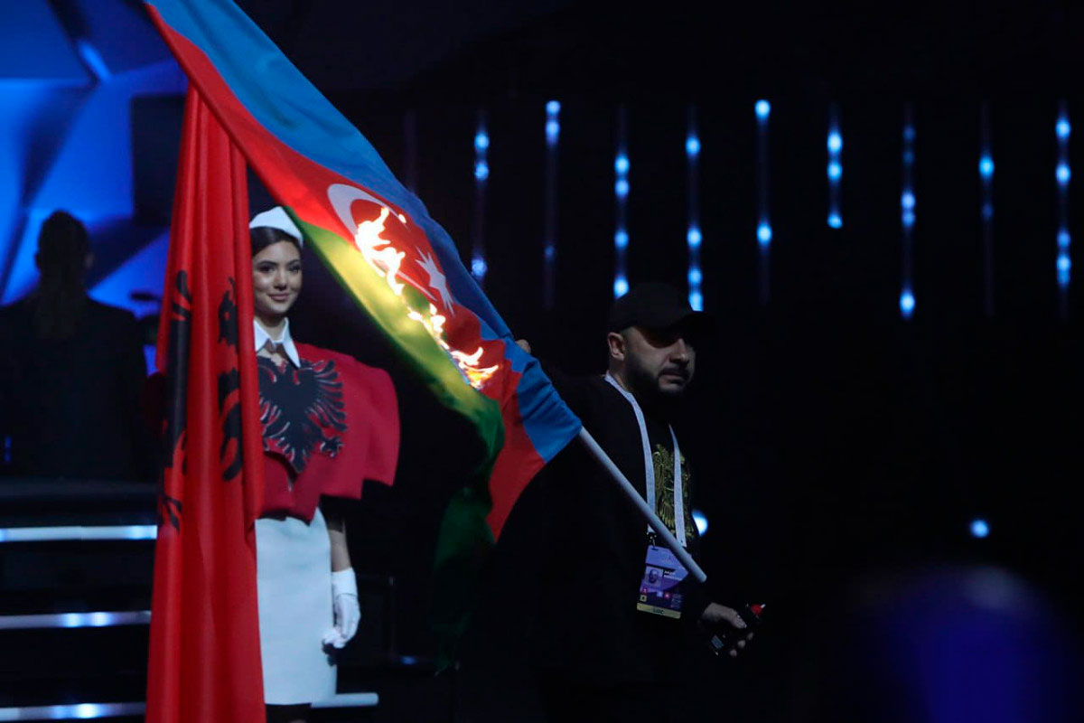 Yerevanda boshlangan Yevropa chempionatida Ozarboyjon bayrog‘i yoqib yuborildi