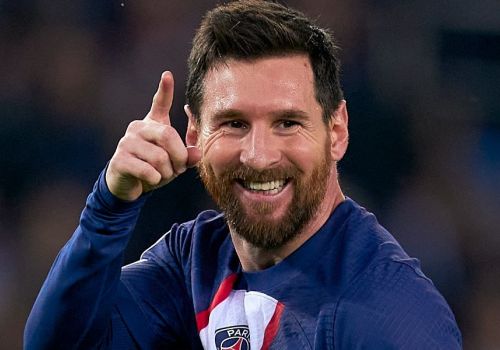 Messi har mavsum uchun 400 million yevrodan oladi