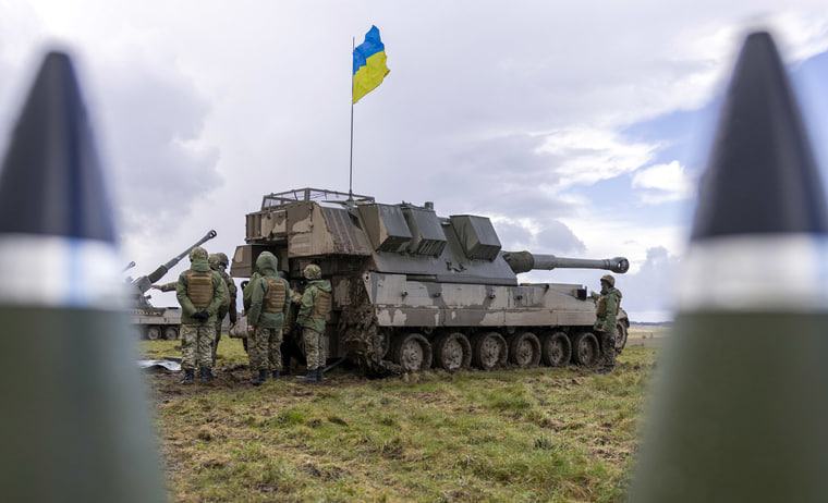 Ukraina OAV: Valeriy Zalujniy qarshi hujum boshlanganiga ishora qildi