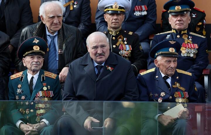 “Hali o‘layotganim yo‘q”. Lukashenko nima uchun bir hafta ommaga ko‘rinish bermaganini izohladi