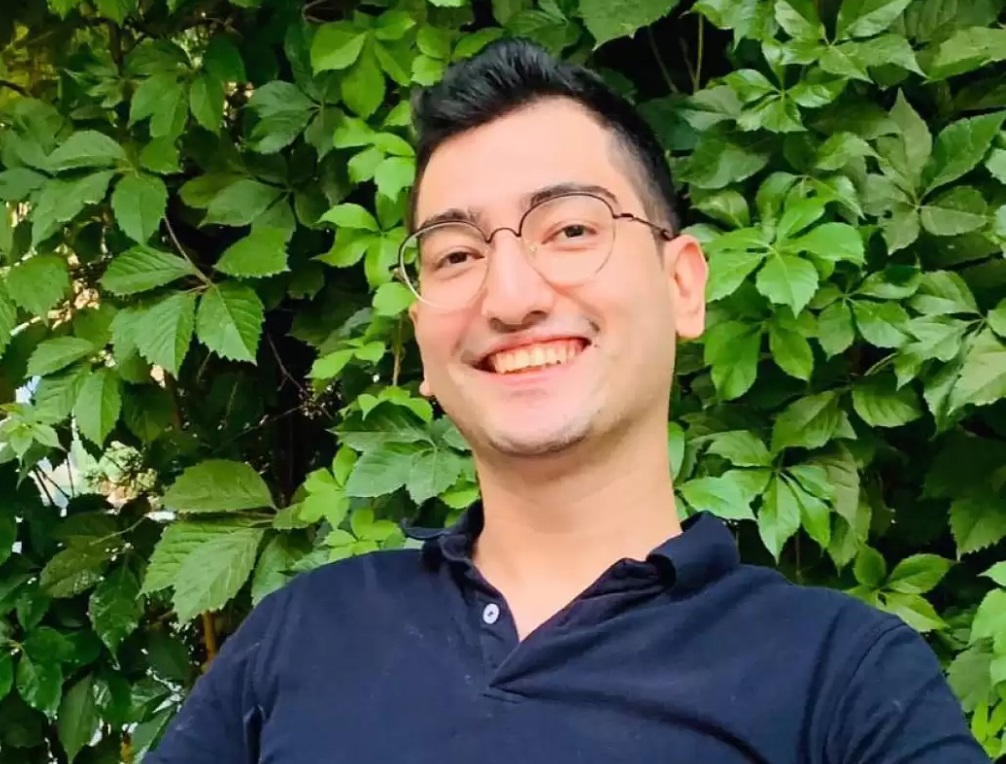 Bloger Miraziz Bozorov noma’lum shaxslar tomonidan o‘g‘irlab ketilgani aytilmoqda