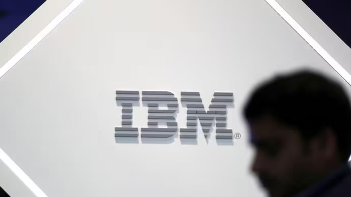 IBM xodimlarining bir qismini sun’iy intellekt bilan almashtiradi
