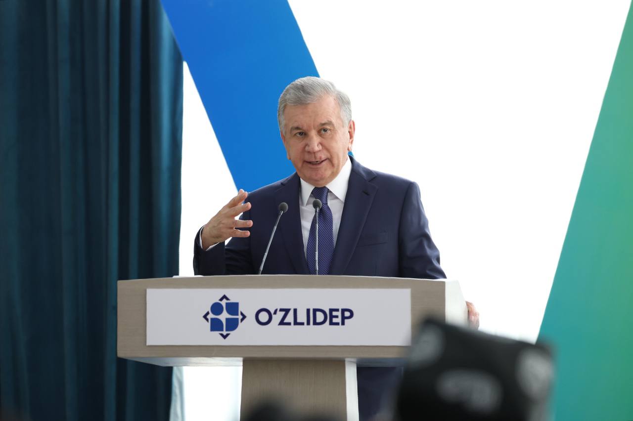 Shavkat Mirziyoyev: “Azon ovozini eshitib, shu kunlarga kelganimizga yig‘lagim keladi”