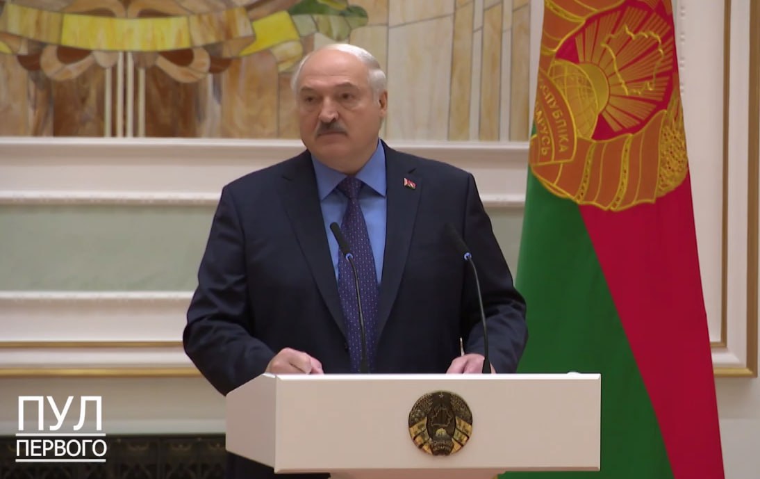 Lukashenko Prigojin bilan muzokara olib borgani va isyonni to‘xtatganini aytib berdi