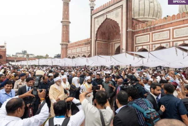 Hindiston: saudiyalik ulamo boburiylar qurgan masjidda va’z qildi