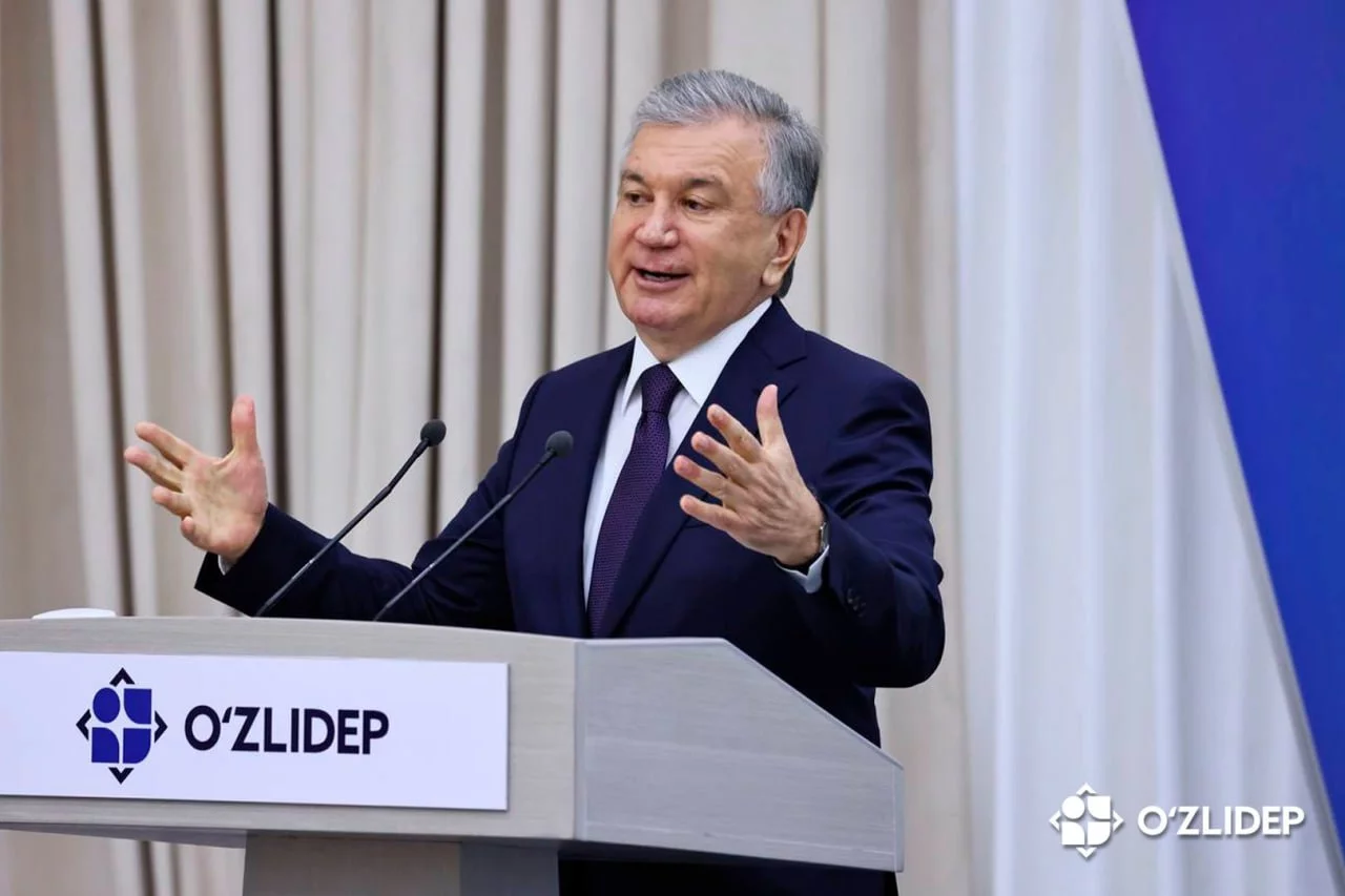 Shavkat Mirziyoyev: Bakalavr pedagog kadrlar tayyorlash to‘liq davlat grantiga o‘tkaziladi