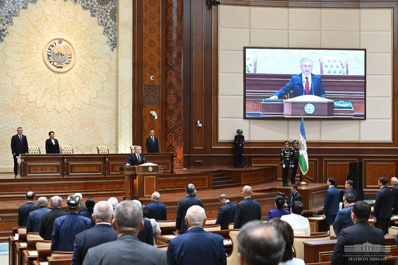 Shavkat Mirziyoyev prezident sifatida qasamyod qildi