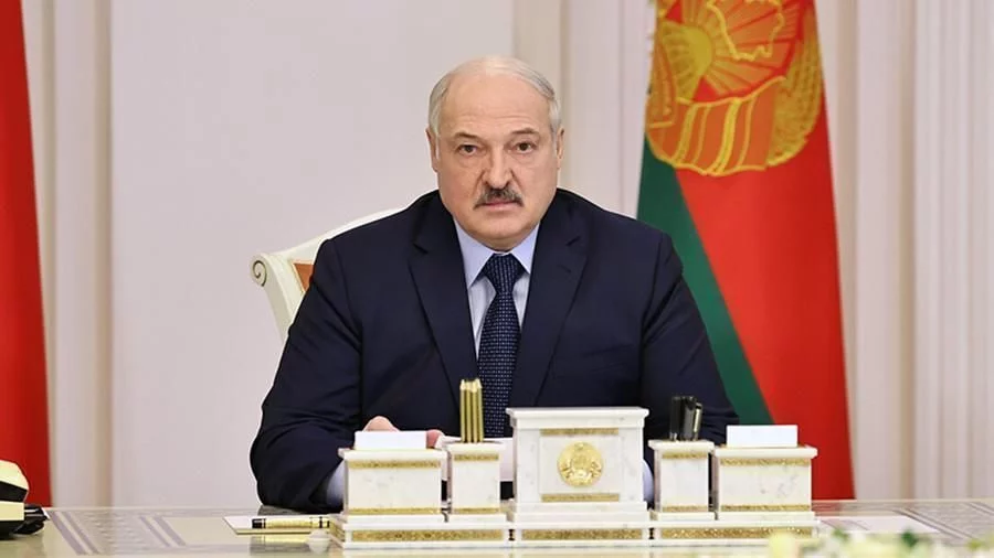 Lukashenko: Rossiyaning yadro quroli Belarusga olib kelingan