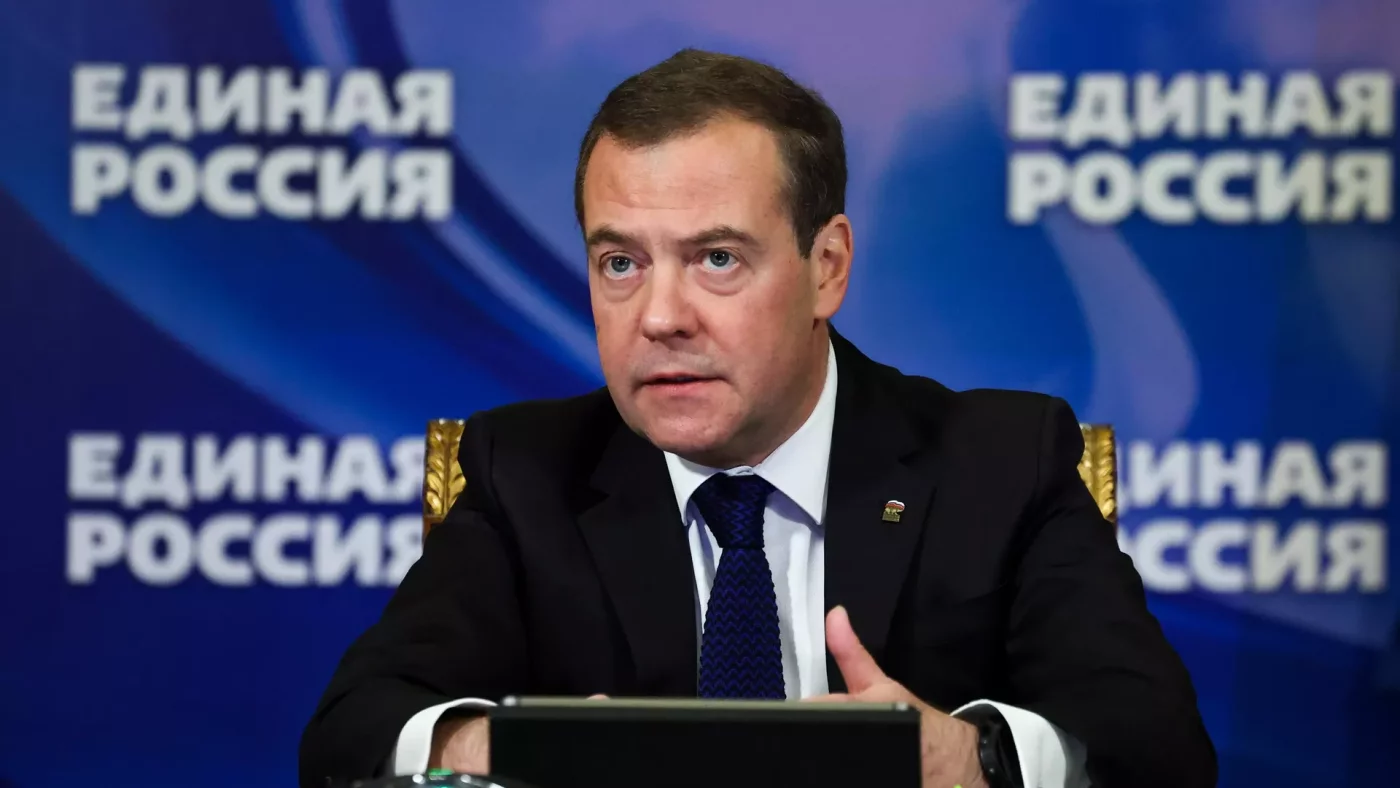 Медведев Киевнинг Қримга зарба бериш режаларига муносабат билдирди