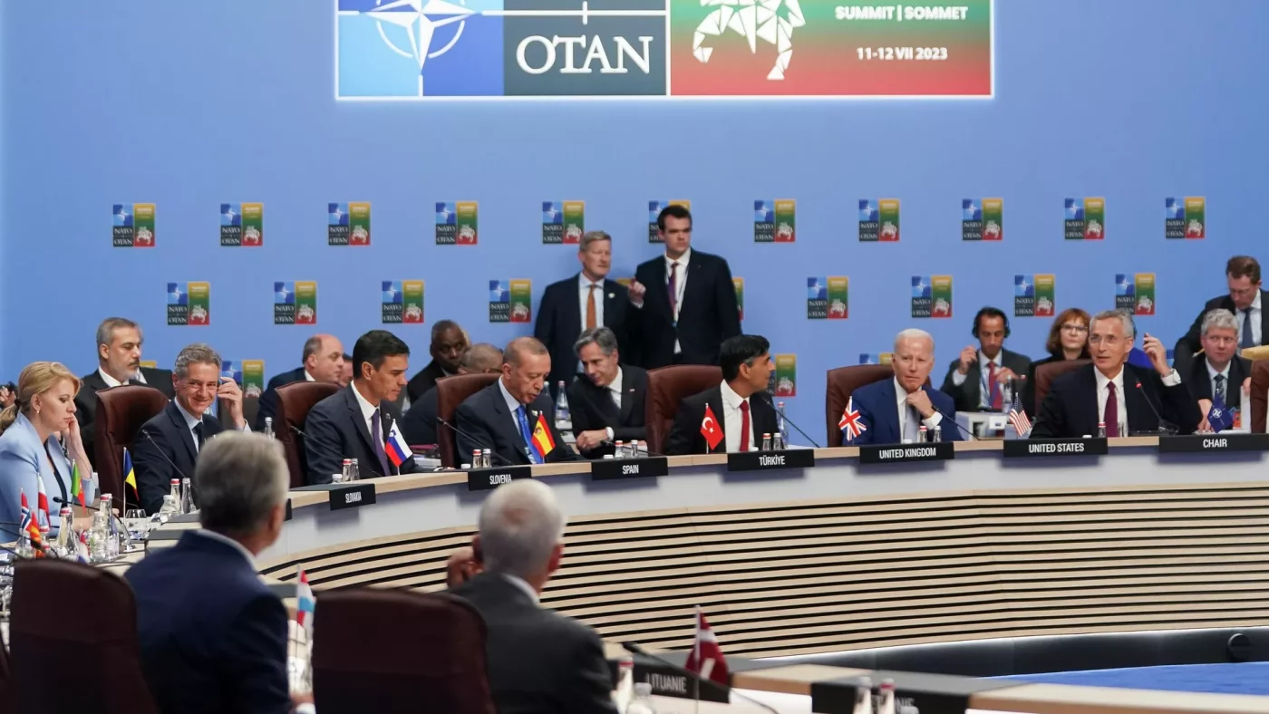 Британия Ғарб Украина ортида нима тайёрлаётганини ошкор қилди