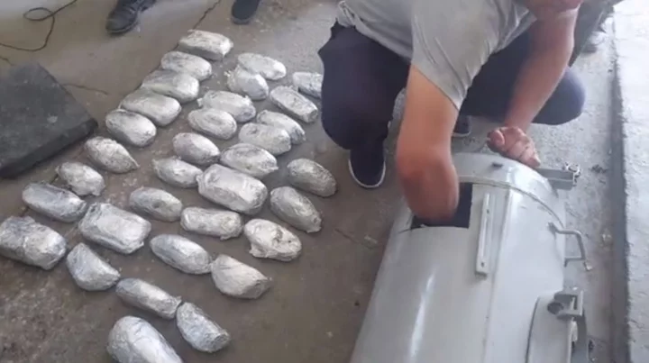 55 kg narkotikni Mercedes gaz balloni va benzin bakida O‘zbekistonga olib kirayotgan shaxs ushlandi